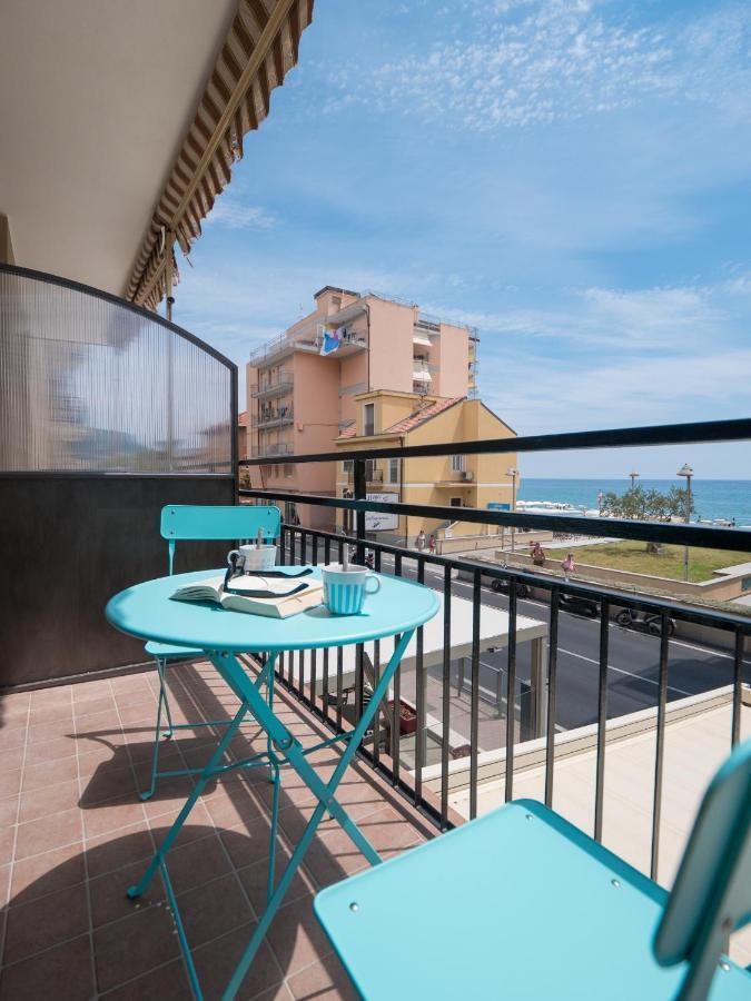 Babyaccommodation Family Experience III Pietra Ligure Eksteriør billede