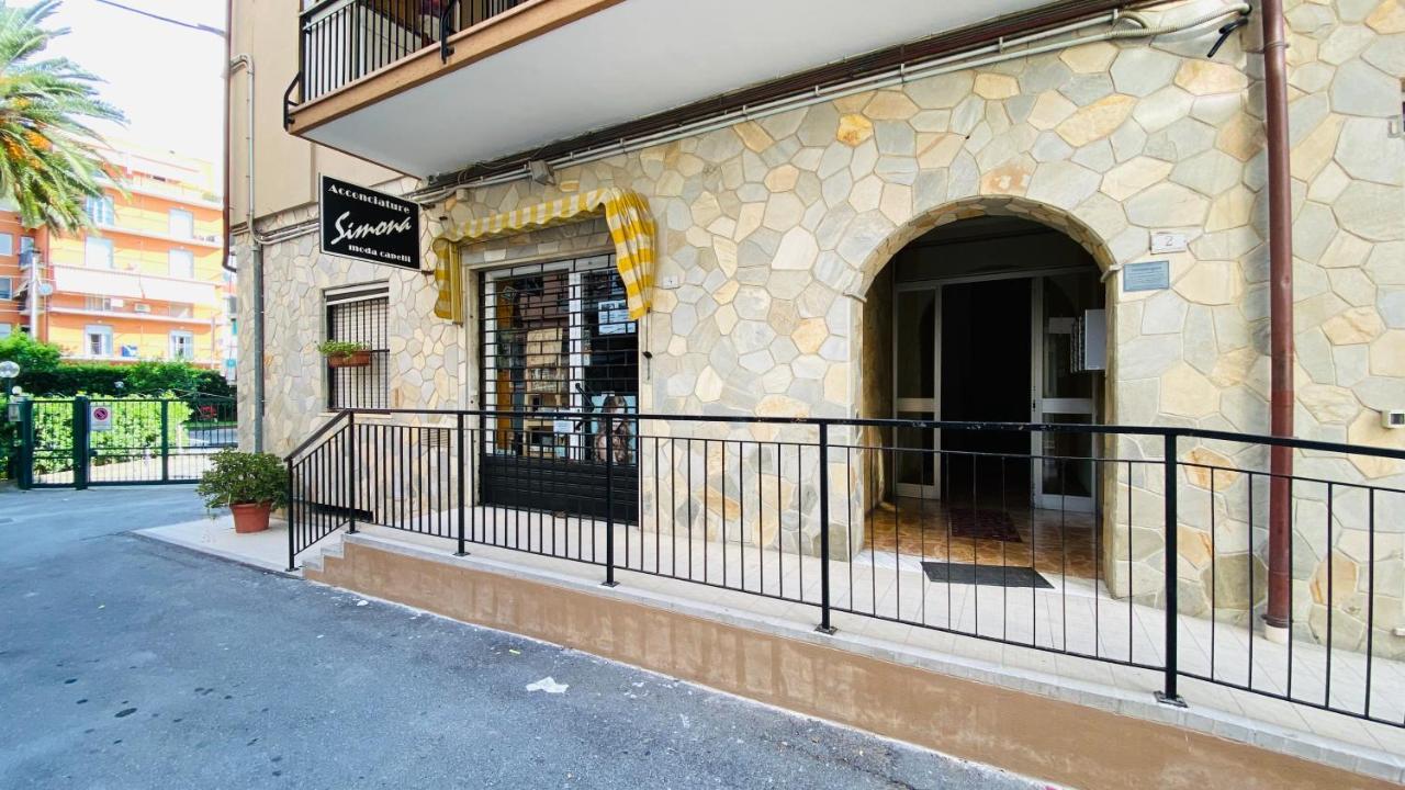 Babyaccommodation Family Experience III Pietra Ligure Eksteriør billede