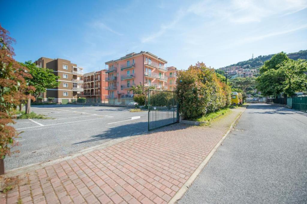 Babyaccommodation Family Experience III Pietra Ligure Eksteriør billede